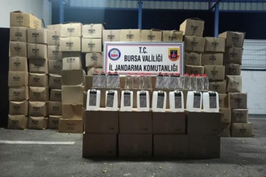 Bursa'da Jandarma ekiplerinden sahte alkol operasyonu
