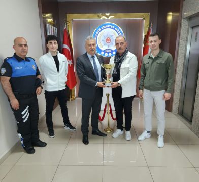 Zonguldak'ın 1.cisi Masatenisi Emniyet Sporcularımız Başarıdan Başarıya Koşuyor