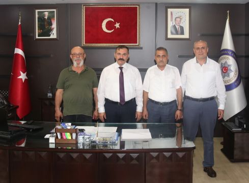 Osmaniye İl Emniyet Müdürü Mehmet SARIBUVA müdürümüze nezaket ziyaretinde bulunduk