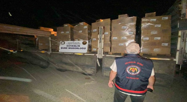 Gaziantep'te polis ekiplerince yapılan operasyonda 32 bin adet “taklit ürün” ele geçirildi